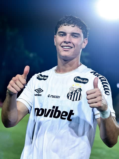Atleta Samuel Pierri, acompanhado por Ary Brum